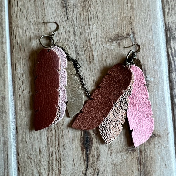 Earrings - 10 Pairs - Picture 4 of 10